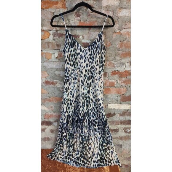 H&M Dress Womens Sz S Small Pleated Animal Print Summer R - Picture 3 of 3
